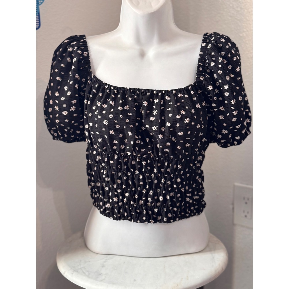 Elodie Black Daisy Floral Smocked Crop Top Puff Sleeve Square‎ Neck Small spring